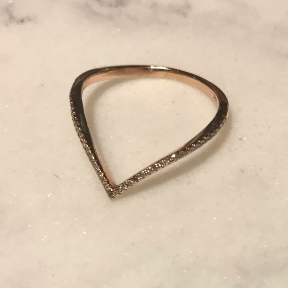 Jewelry - 14kt Rose Gold V Shaped diamond ring